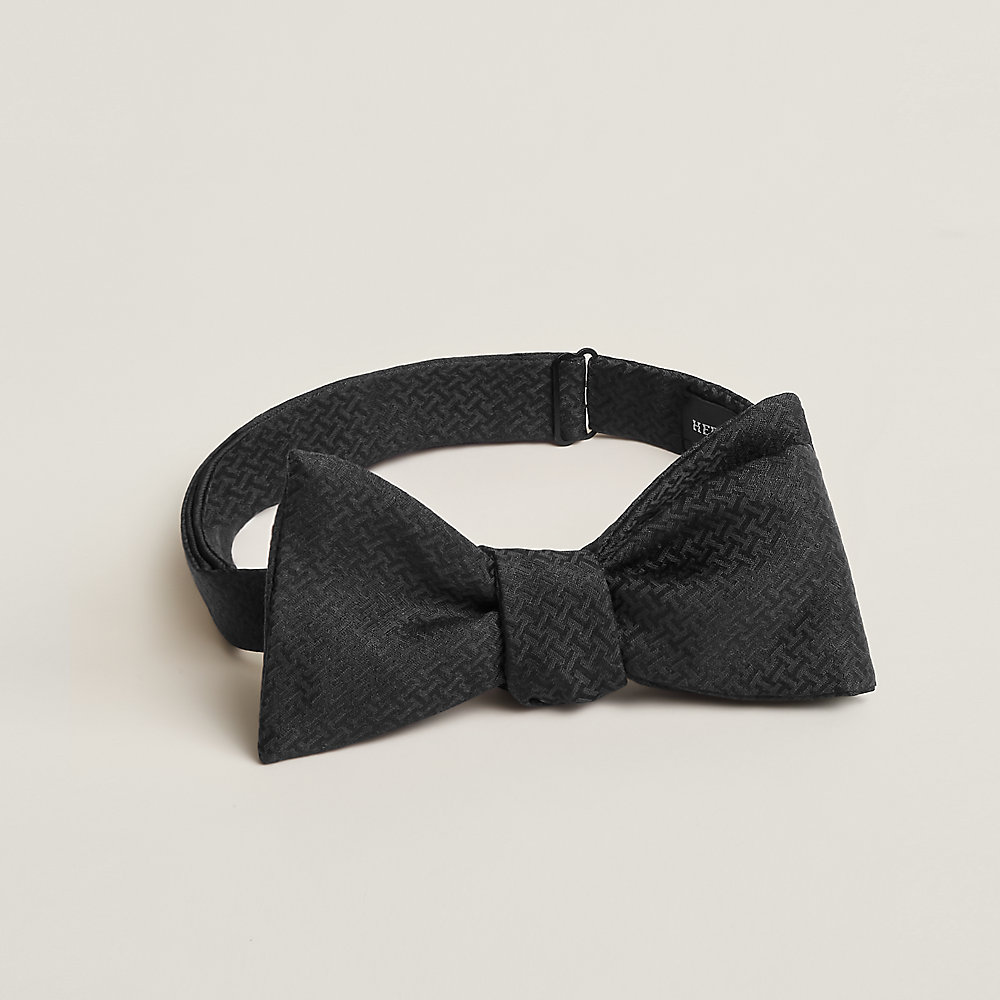 Upside Down bow tie Hermès Denmark